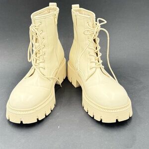 Nasty Gal Cream Lace-Up Ankle Combat Boots Size 41